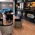 Le Cardinal Centre