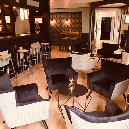 Le Cardinal Centre 3* Rueil-Malmaison