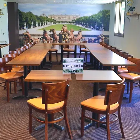 Le Cardinal Centre Hotel