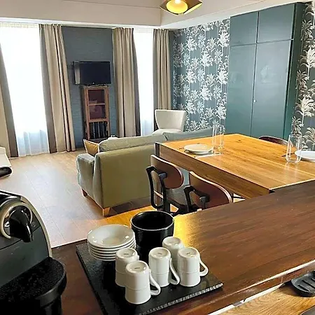 Le Cardinal Centre 3* رويل-مالميزون