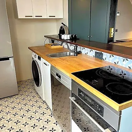 Le Cardinal Centre فندق رويل-مالميزون