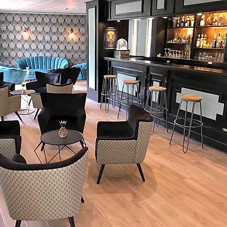 فندق Le Cardinal Centre رويل-مالميزون