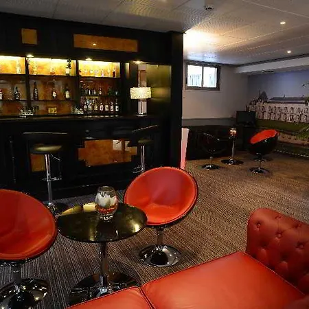 Hotel Le Cardinal Centre 3*