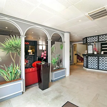Le Cardinal Centre Hotell 3*