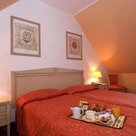 Le Cardinal Centre Hotel