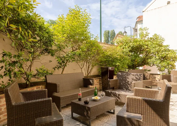 Hotel Le Cardinal Centre 3*